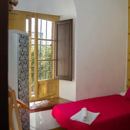 Backpacker Al-katre قرطبة