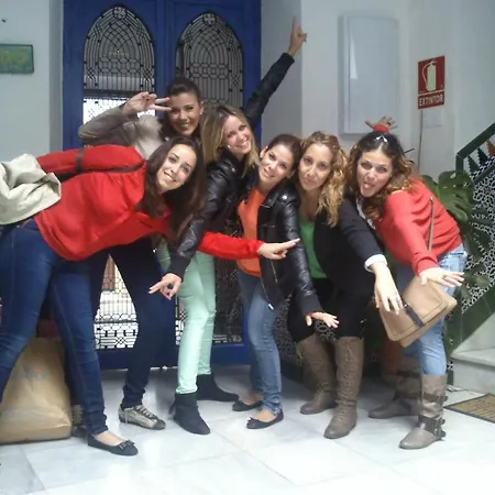 Backpacker Al-katre Frühstückspension *