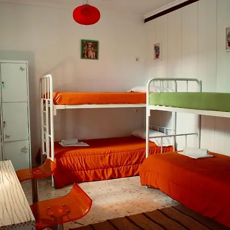 Backpacker Al-katre Bed and breakfast Córdoba