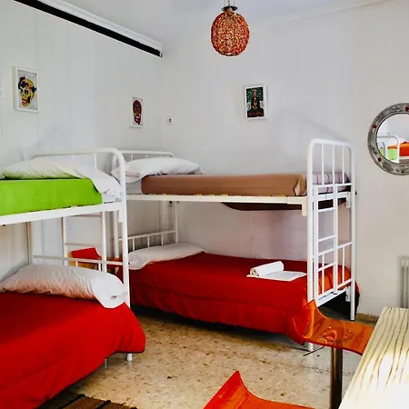 Backpacker Al-katre Bed and breakfast