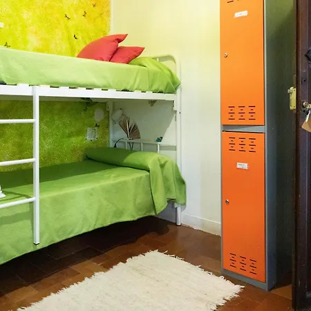 Backpacker Al-katre Bed & Breakfast