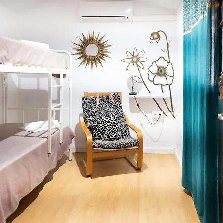 Backpacker Al-katre Bed & Breakfast