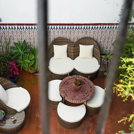 Backpacker Al-katre Bed & Breakfast